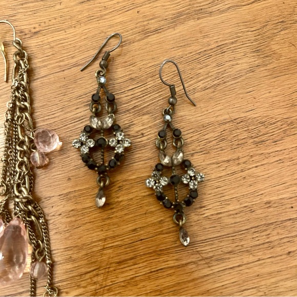 Set of Earrings - Picture 4 of 7